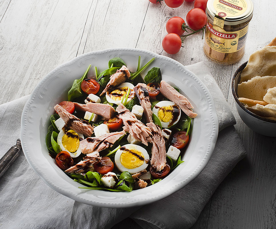 Insalata di spinacino con filetti di Tonno Maruzzella